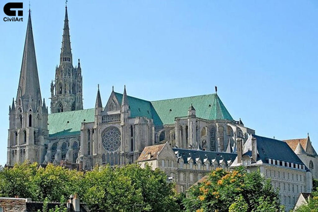 کلیسای-جامع-چارترس-Chartress-Cathedral